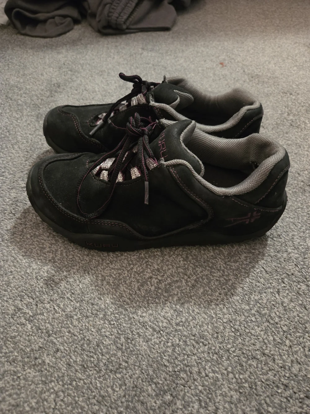 KURU Women's Black Athletic Sneakers with Pink Accents